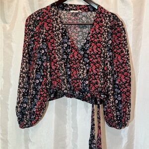 American Eagle Outfitters Black Floral Blouse